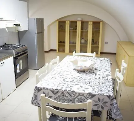 Casa Vacanze Civico 7 * Pisticci